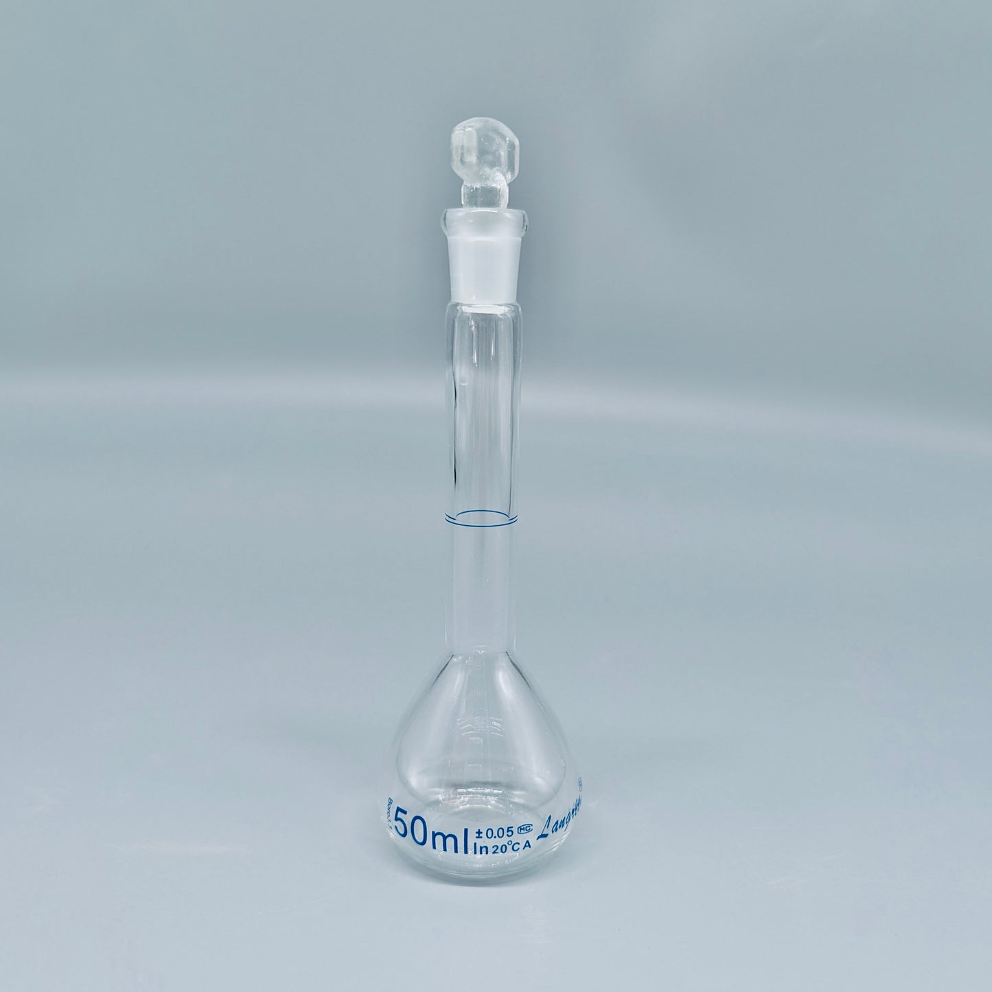 Volumetric flask, clear, borosilicate glass