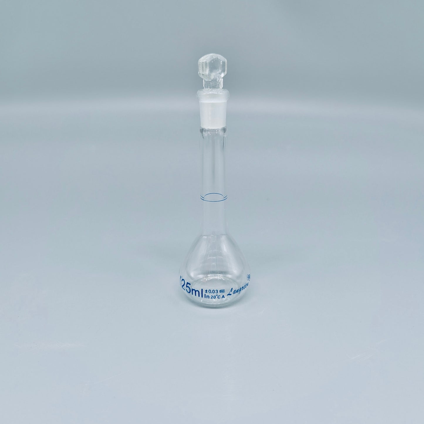 Volumetric flask, clear, borosilicate glass