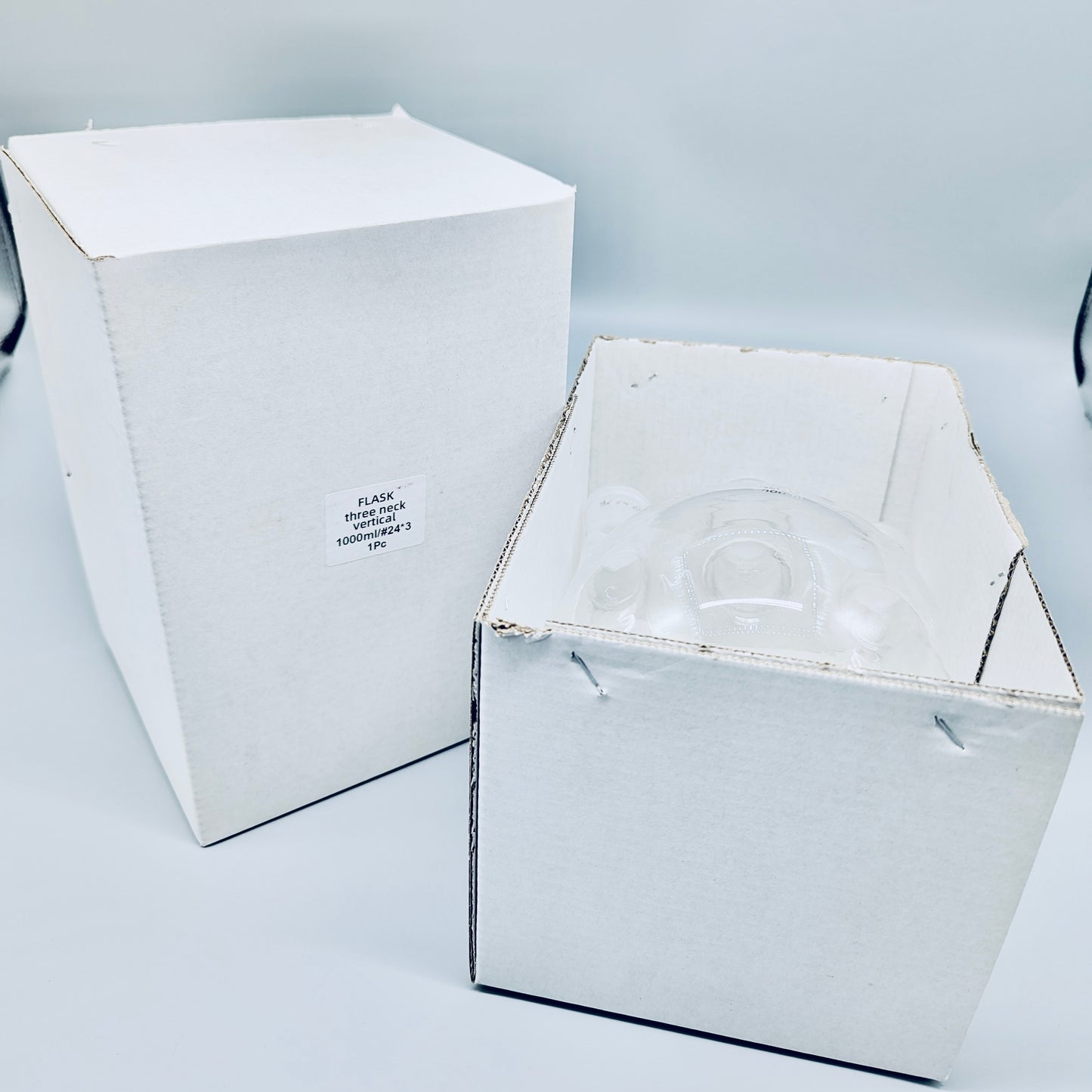 Three-Neck Round-Bottom Flask, straight standard openings 24/29