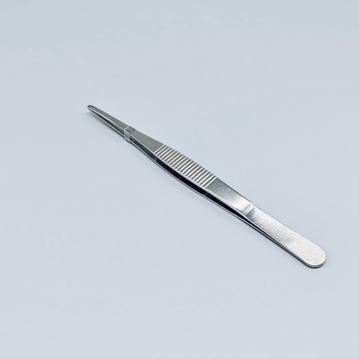 Tweezers