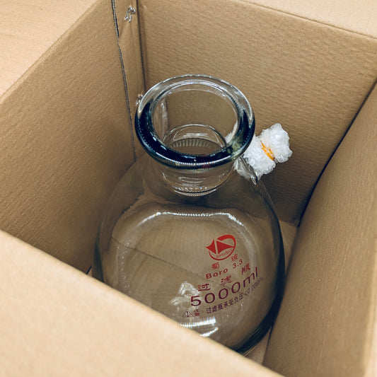 Vacuum filtration flasks, with tubulation