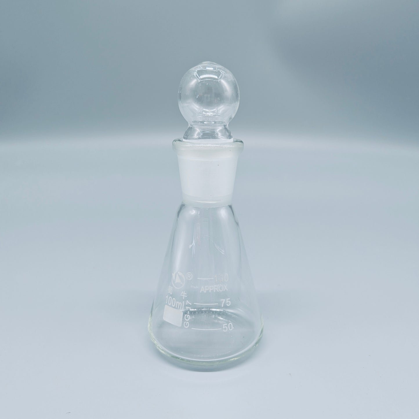 Erlenmeyer flask with standard stopper 24/40