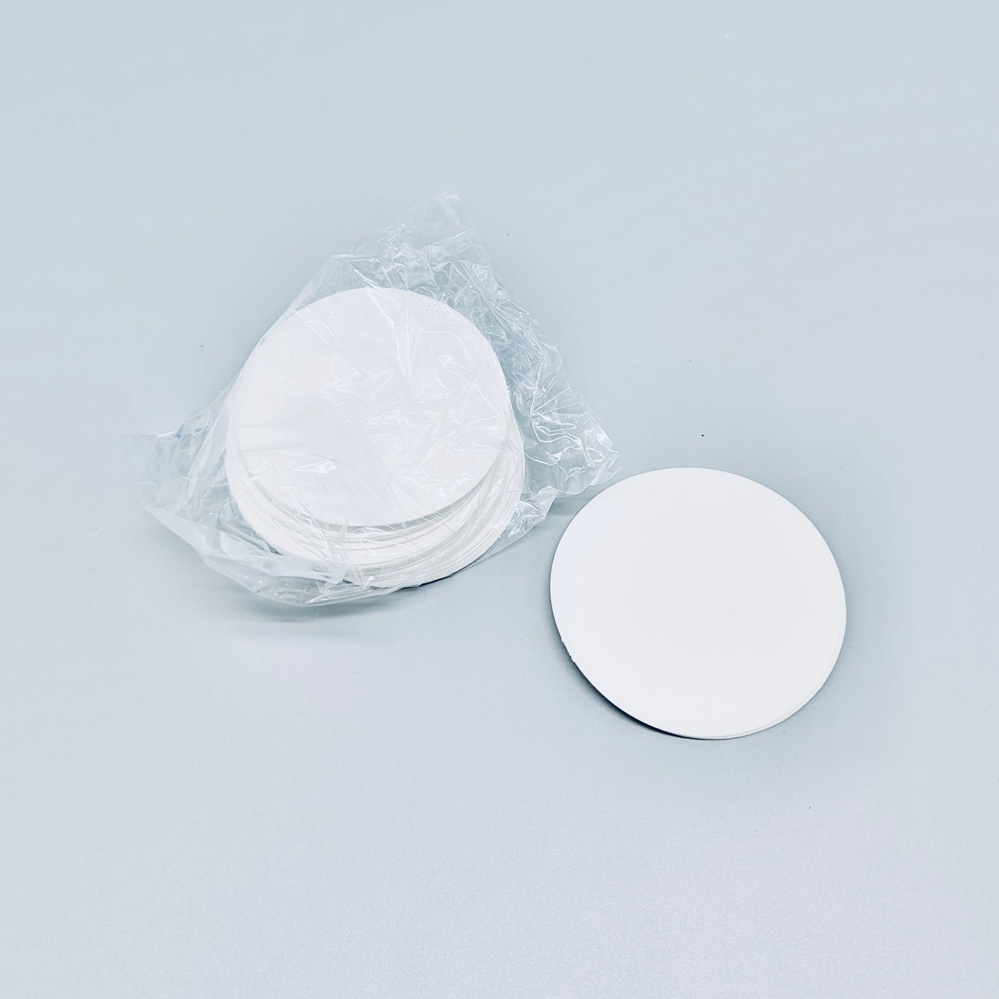 Filter paper discs, qualitative, medium grade