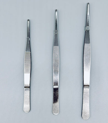 Tweezers