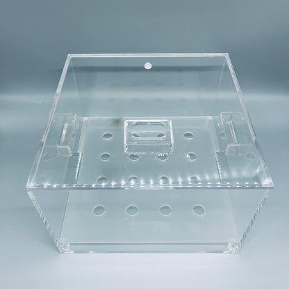 Plexiglass desiccator